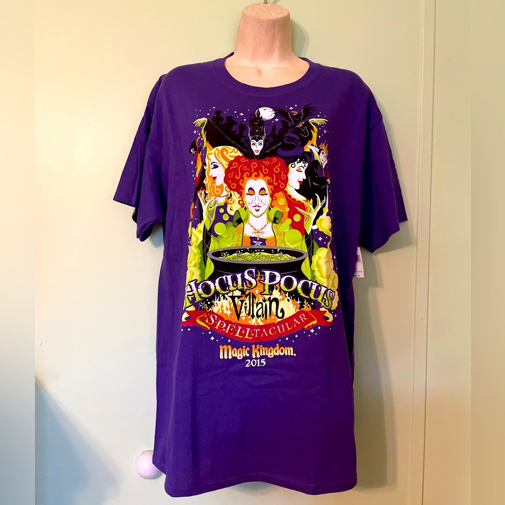 NWT Disney Parks MNSSHP Hocus Pocus Halloween Shirt